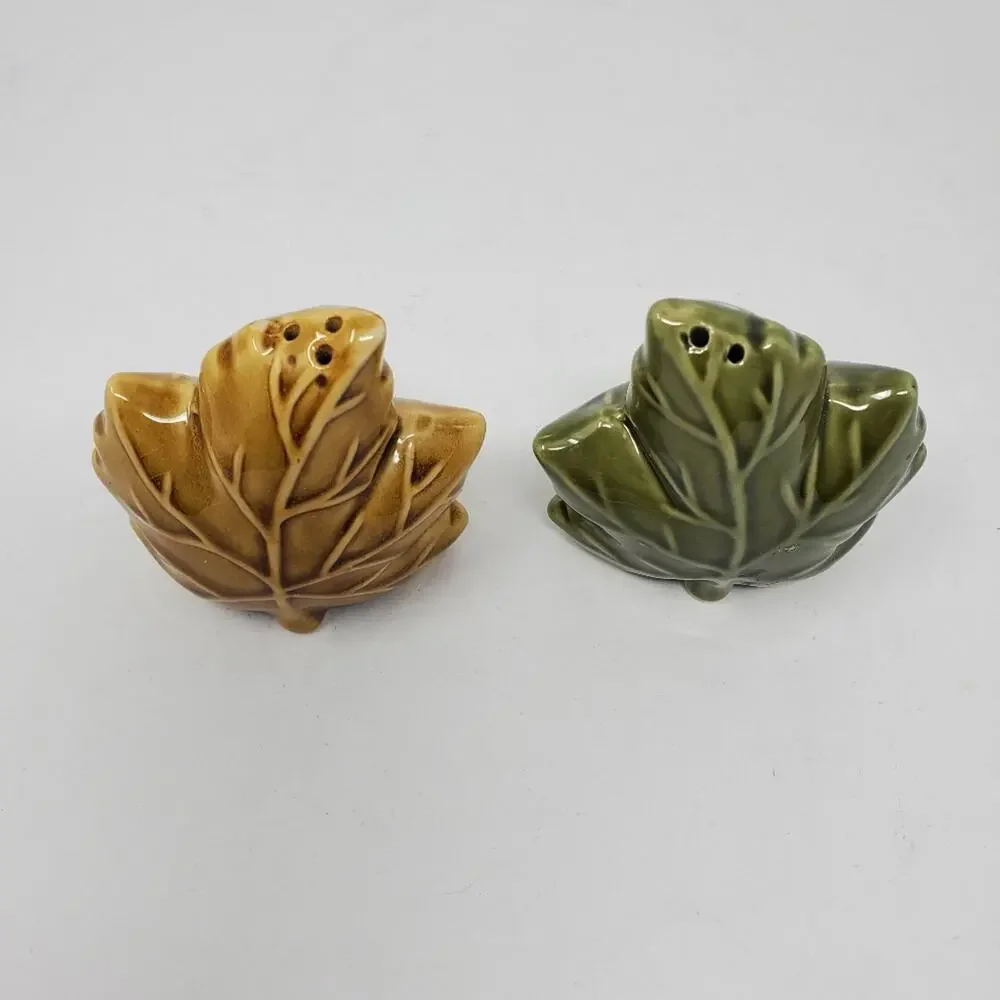 Pier 1 Imports gold & green leaf theme salt and pepper shaker EUC